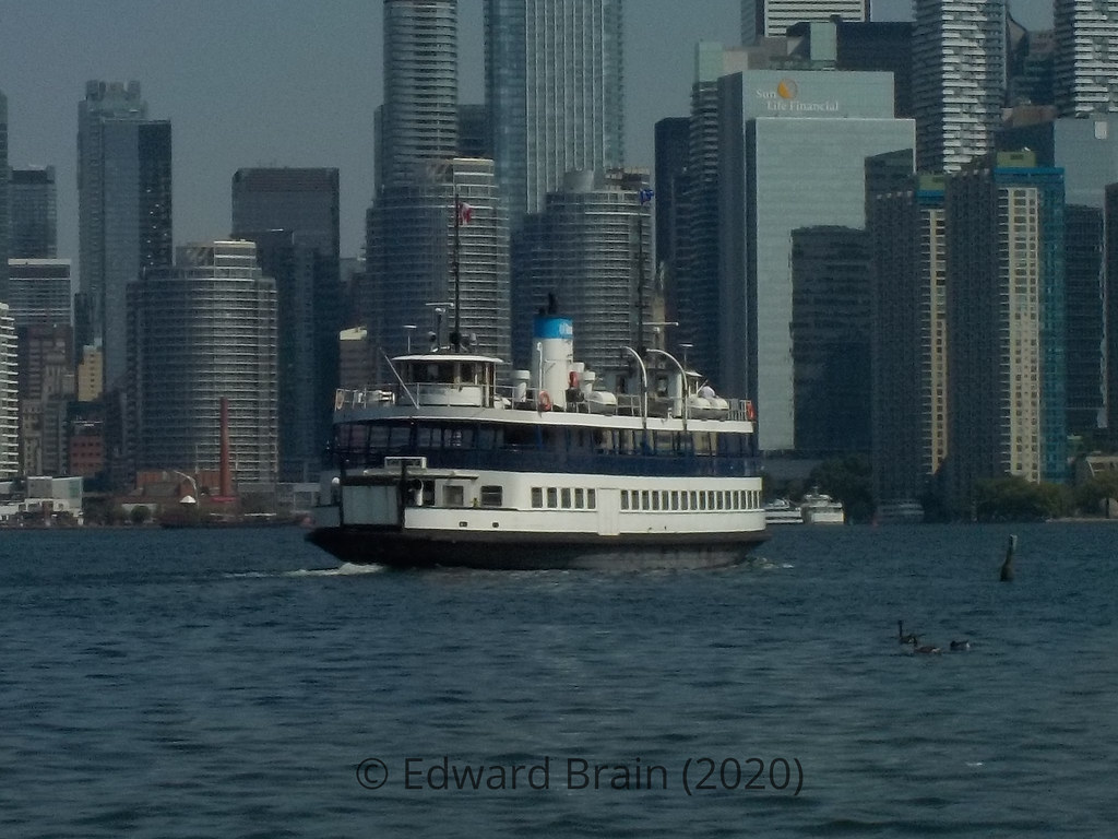 Thomas Rennie The Thomas Rennie ferry in Toronto Harbour. Edward B