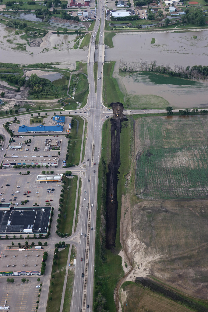 18th and Grand Valley Road dam building Dave Wall Flickr