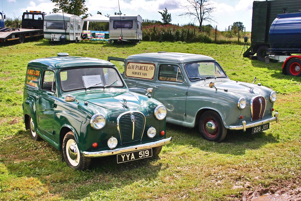 Austin Van A pair of Austin vans parked at Cranmore Statio… Flickr