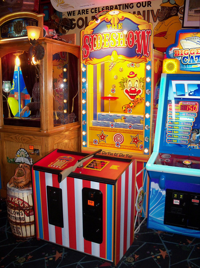 MI Farmington Hills The Sideshow The Sideshow arcade gam… Flickr