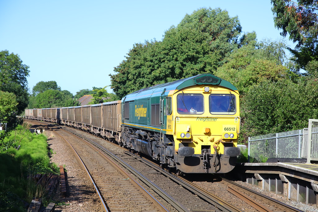 7O52 at Bedhampton Under cloudless skies (which did not la… Flickr