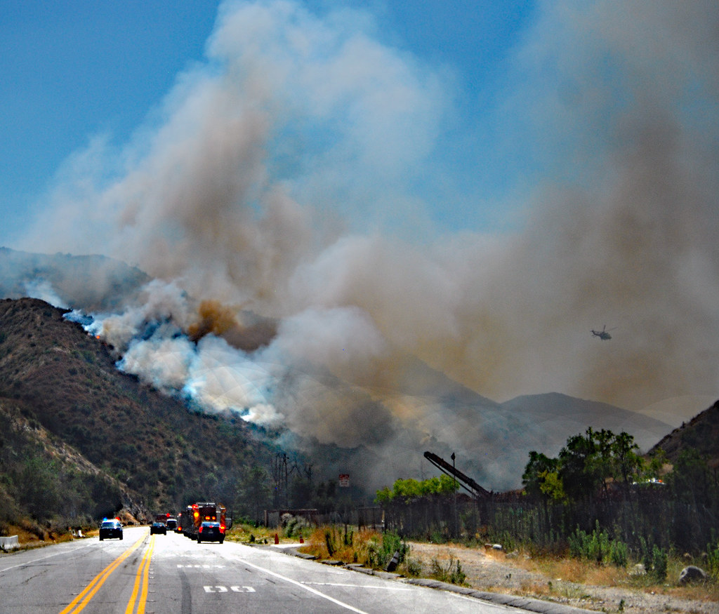 La Tuna Canyon Brush Fire Held to 3 Acres At 310PM on Jul… Flickr