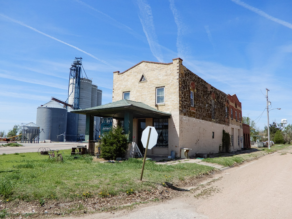 Former Antique Store/Pawnee Rock Opera House Pawnee Rock… Flickr