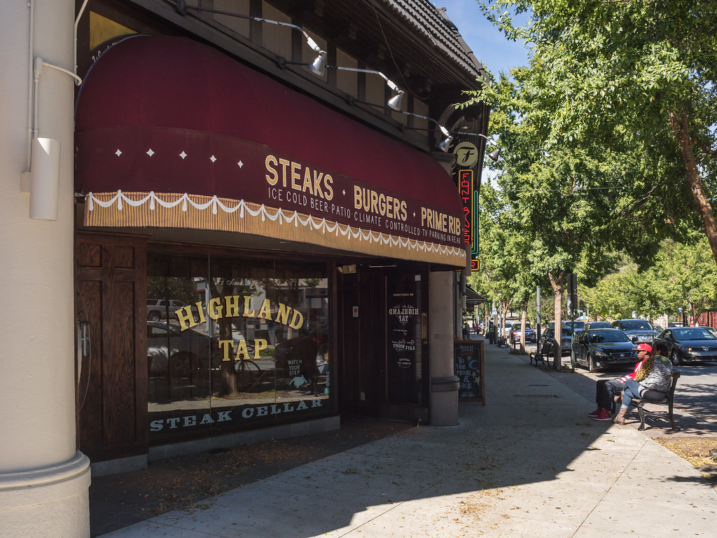 Highland Tap Highland Tap in Virginia Highland in Atlanta,… Flickr