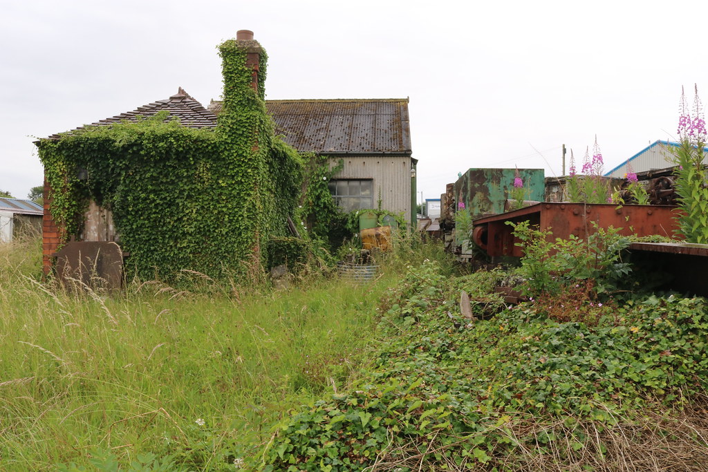 DYING RAILWAY The 2 foot gauge Bromyard & Linton Light Rai… Flickr