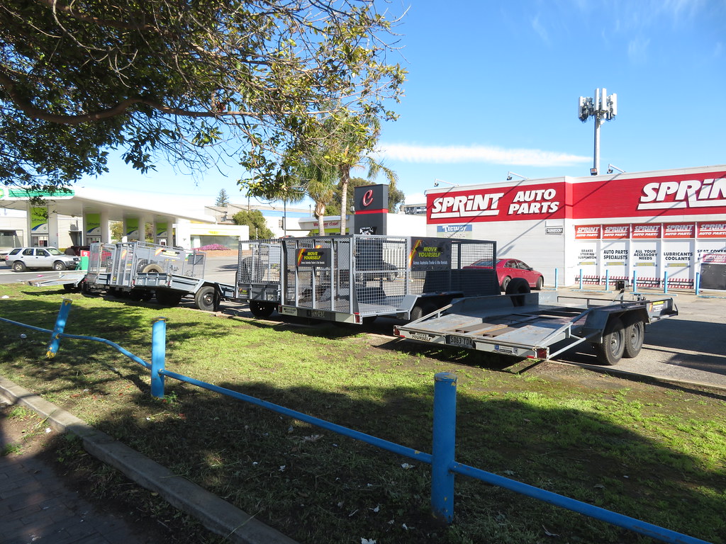 Move Yourself trailers at Sprint Auto Parts Blair Athol … Flickr