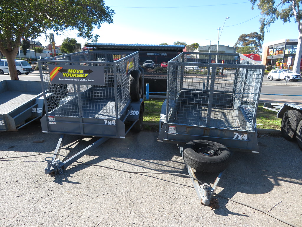 Move Yourself trailers at Sprint Auto Parts Blair Athol … Flickr