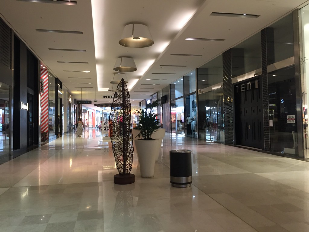 Fountain Gate Shopping Centre During COVID 19 Lockdown Flickr