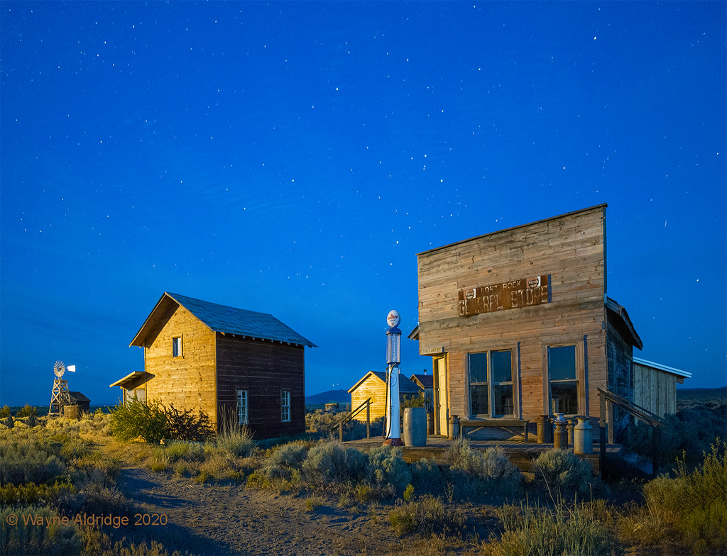 _MG_3558192 Fort Rock, Oregon, USA. I managed to get a ni… Flickr