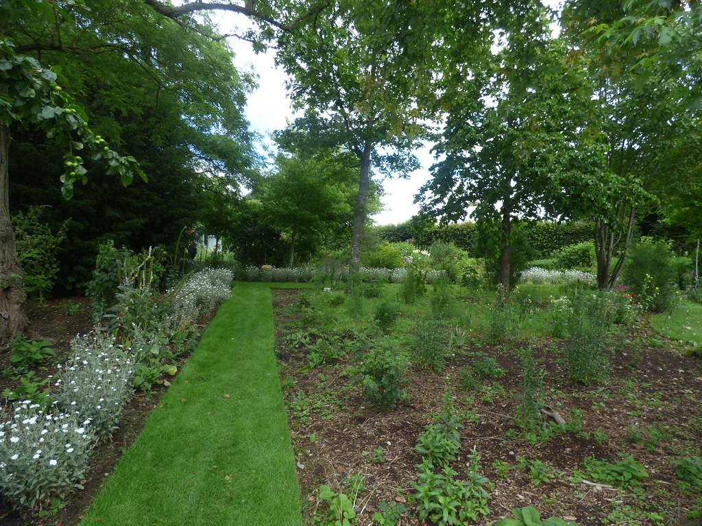 Return to Castle Bromwich Hall Gardens Upper Wilderness a photo on