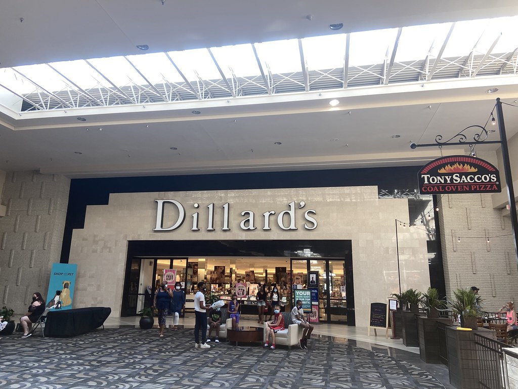 Dillard's Great Lakes Mall Mentor, OH Picture taken 7/… Flickr