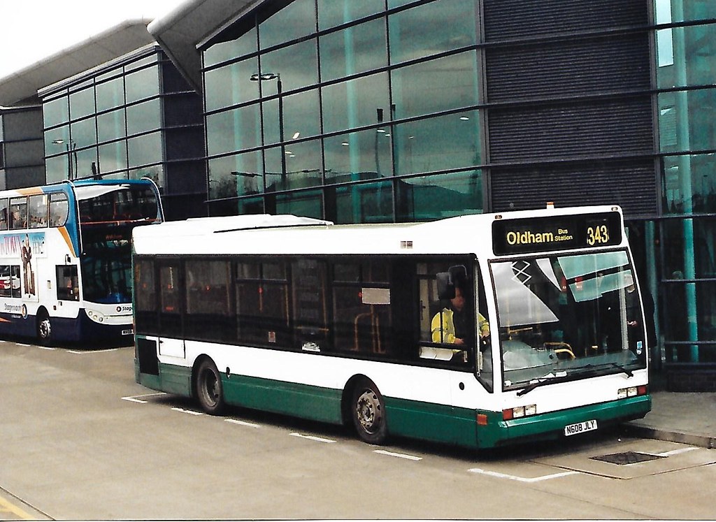Speedwell Hyde bus station, 2nd March 2009 Chris Roberts Flickr