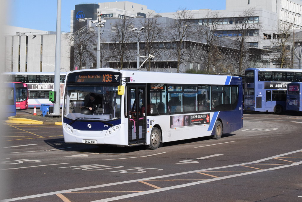 FMB 67745 Glasgow Buchanan Street bus station First Midl… Flickr