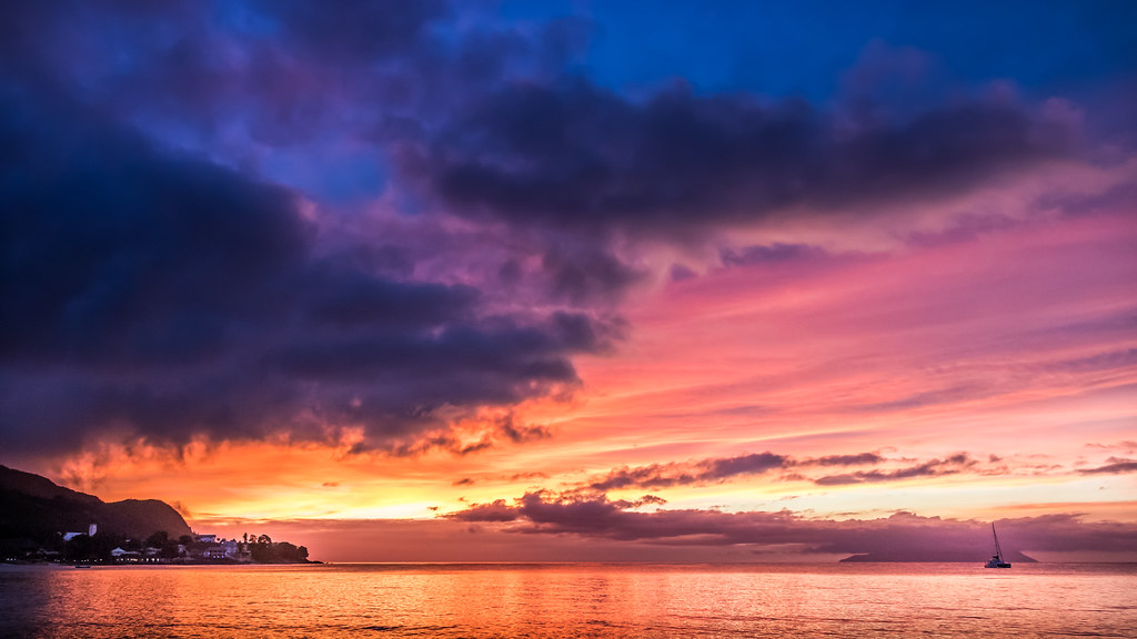 Leaving BeauVallon Sunset on BeauVallon, Seychelles Greg Flickr