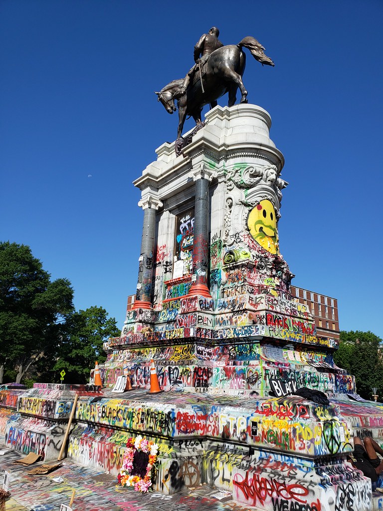 Richmond, Monument Avenue Robert E Lee Monument is transfo… Flickr