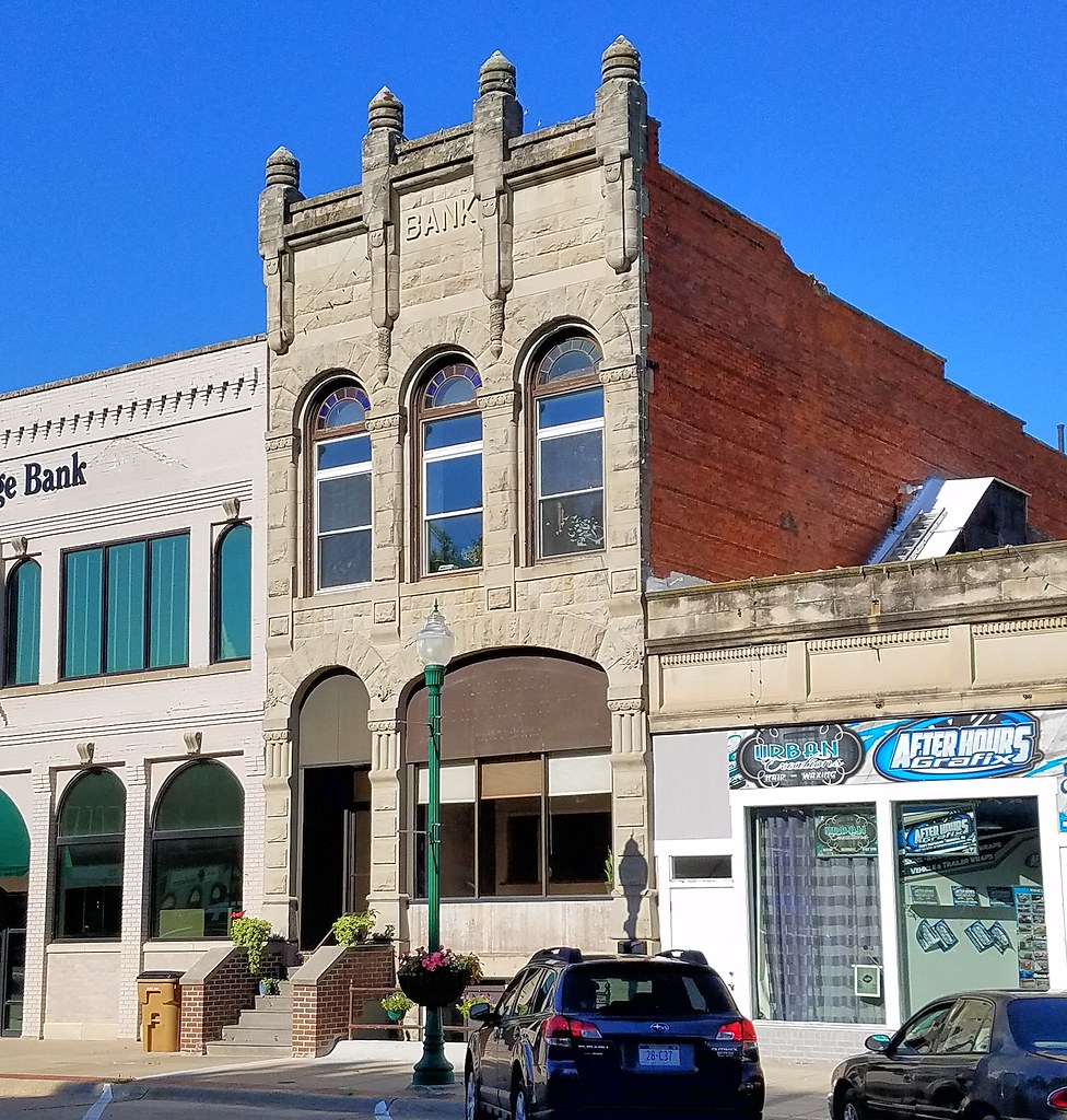 Aurora NE (1) On the courthouse square. Kevin Stewart Flickr