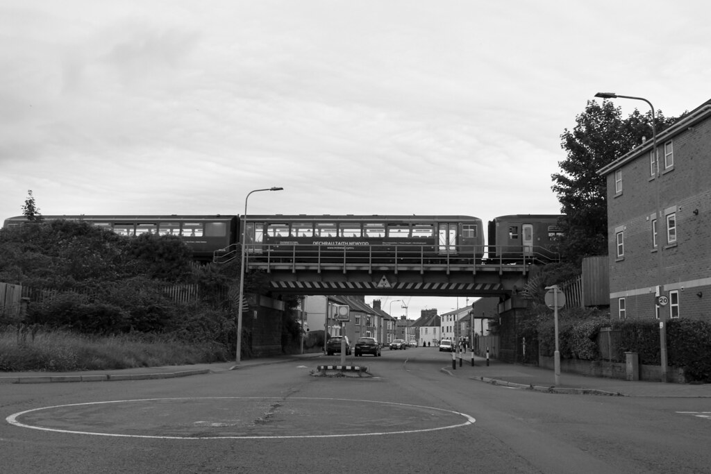Crossing Virgil St, Cardiff Jeremy Segrott Flickr