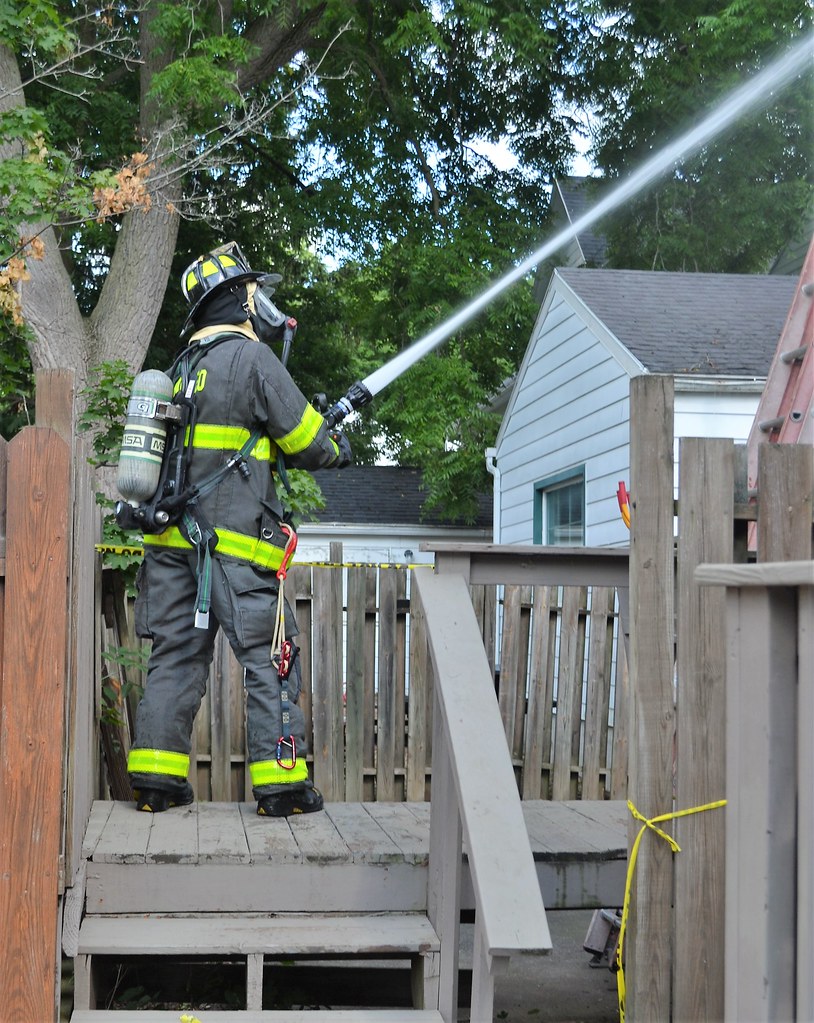 DSC_0005 House fire on Ward Place in Geneseo, Livingston C… Flickr
