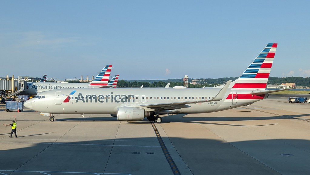 AA B738 DCA American Airlines Boeing 737823(WL) at Ronald… Flickr