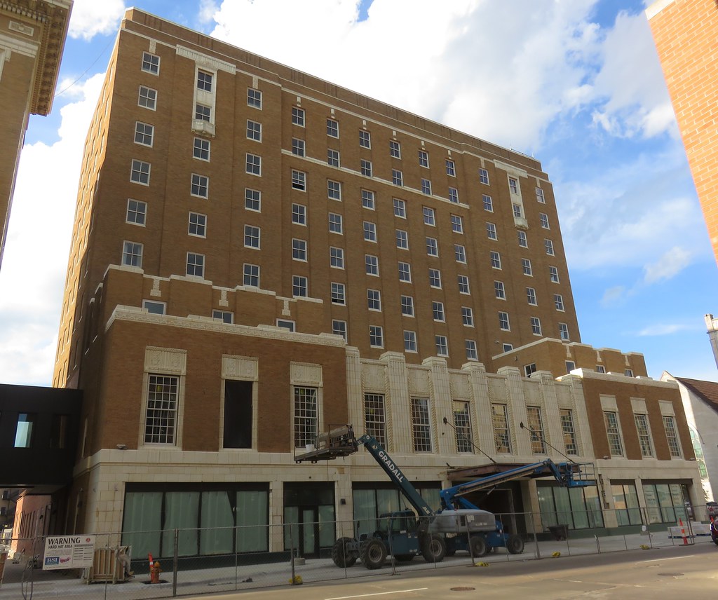Warrior Hotel (Sioux City, Iowa) Built in 1930, using the … Flickr