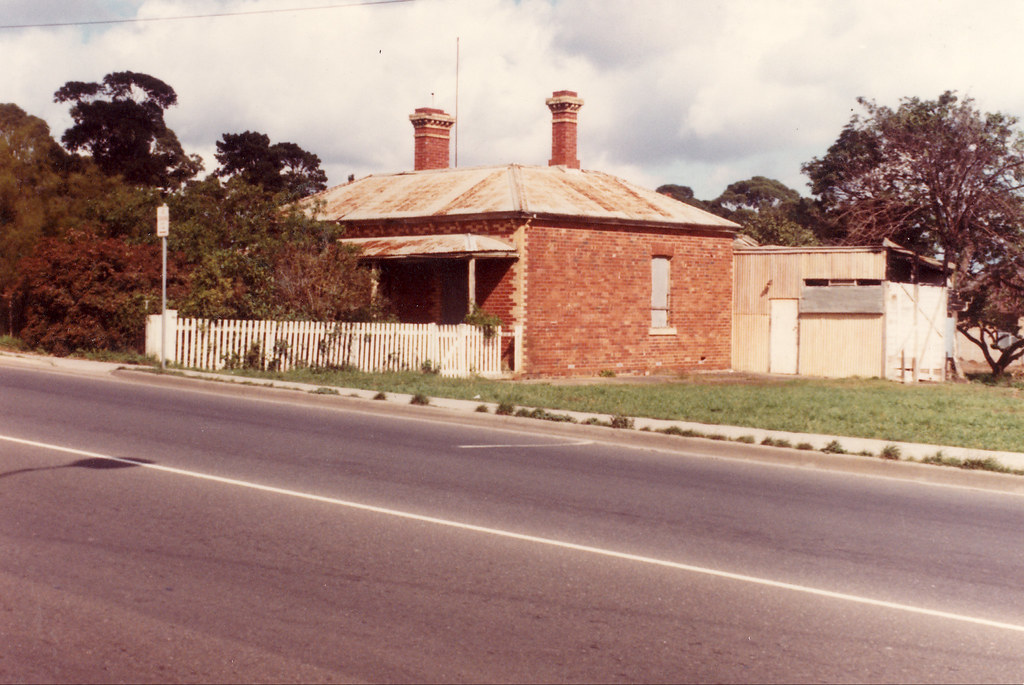 Closter house, Mount Waverley 1978 The house was built aro… Flickr