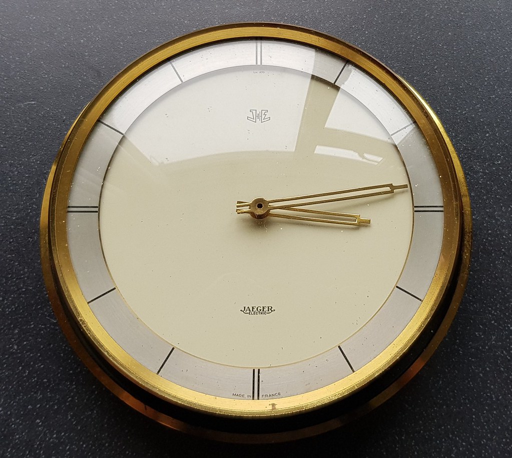 Jaeger Electric Lic ATO wall Clock Waiting to be restored … Flickr