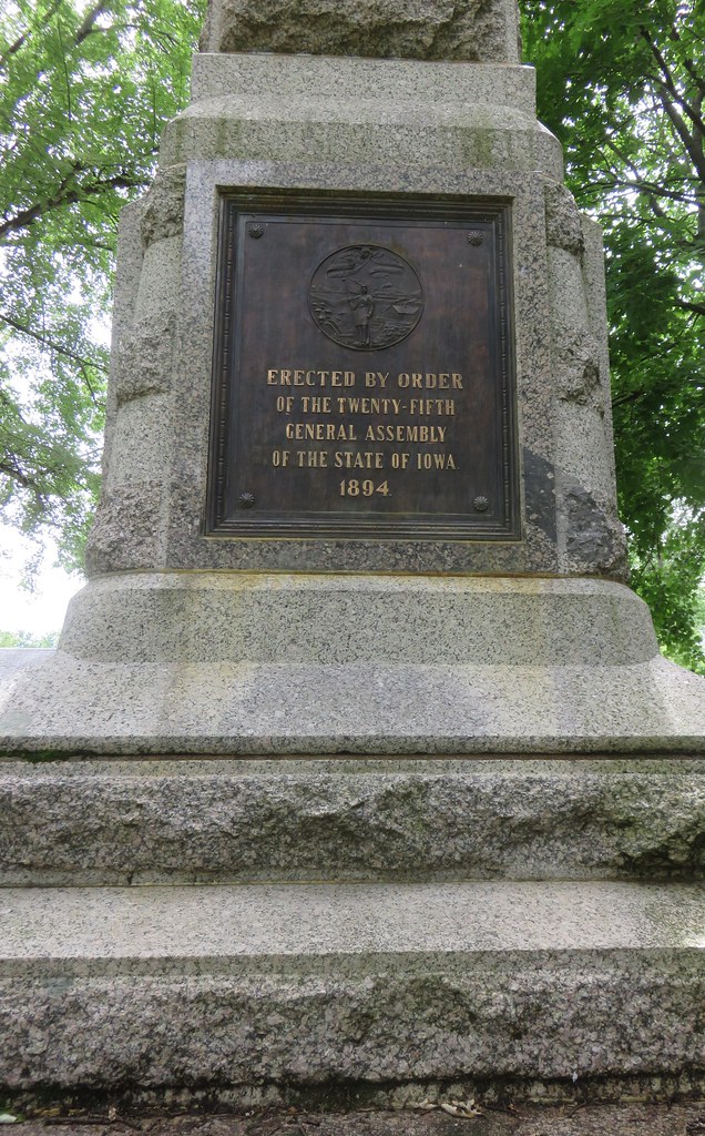 Spirit Lake Massacre Monument (Arnolds Park, Iowa) Flickr