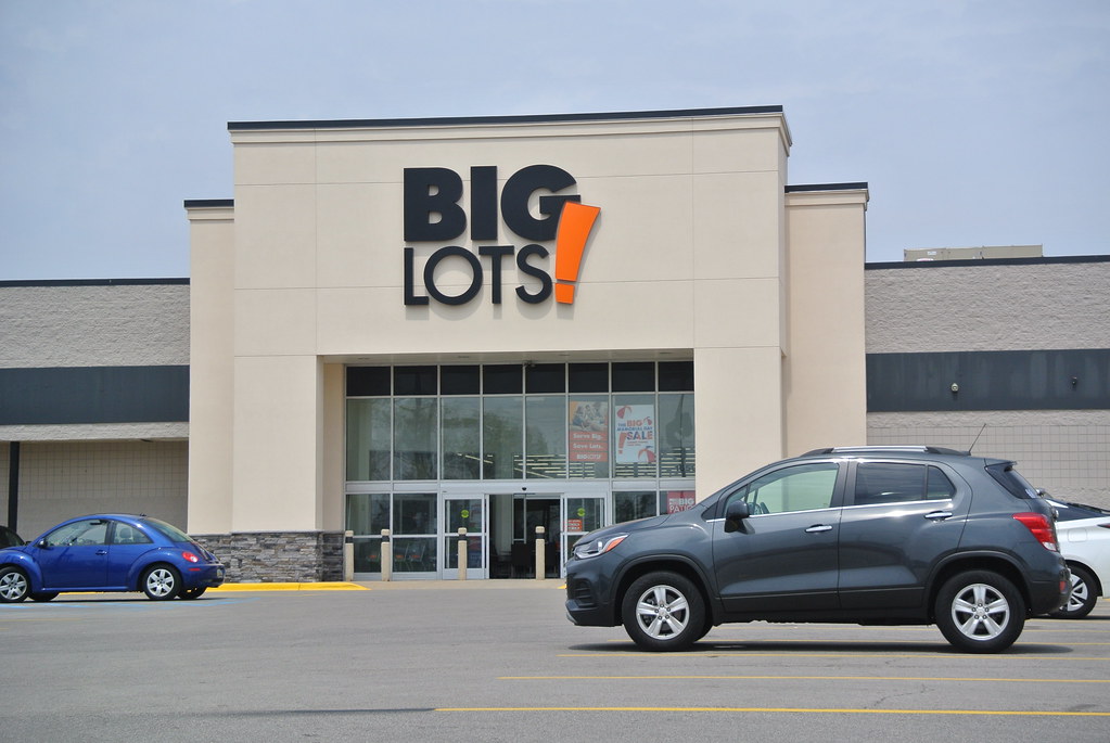 Big Lots Muskegon MI Former Circuit City. gameking3 Flickr