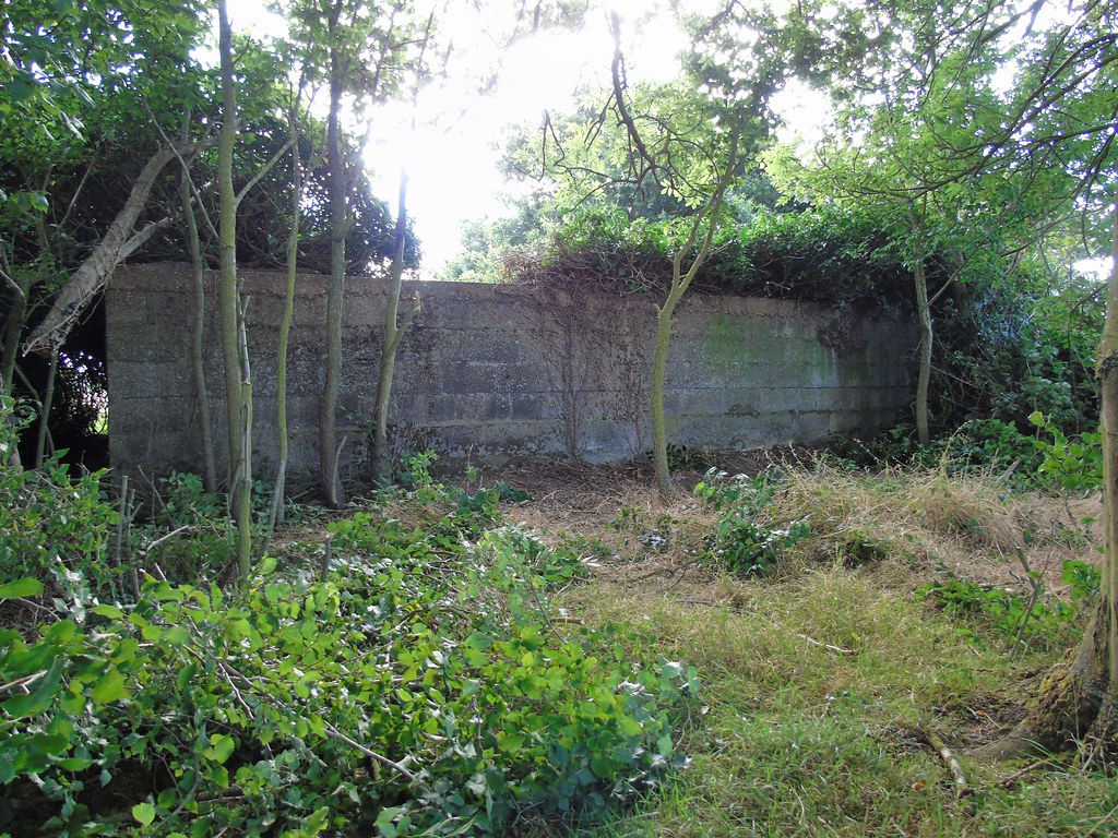 e00033 Little Oakley, Essex . . B I N O Flickr