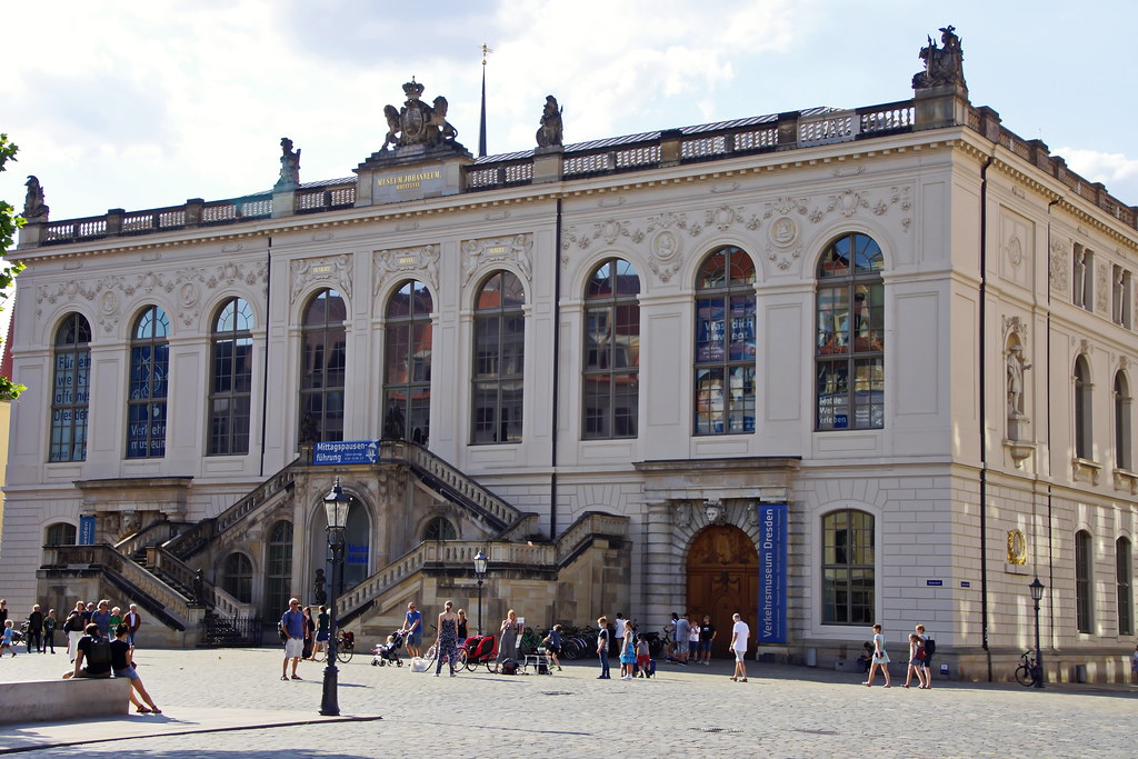 Verkehrsmuseum Das Verkehrsmuseum Dresden zeigt auf 5000 Q… Flickr