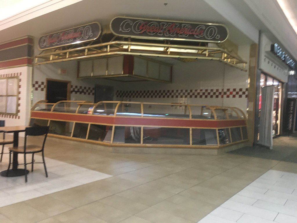 Kennedy MallDubuque, Iowa Kennedy Mall opened on April 15… Flickr