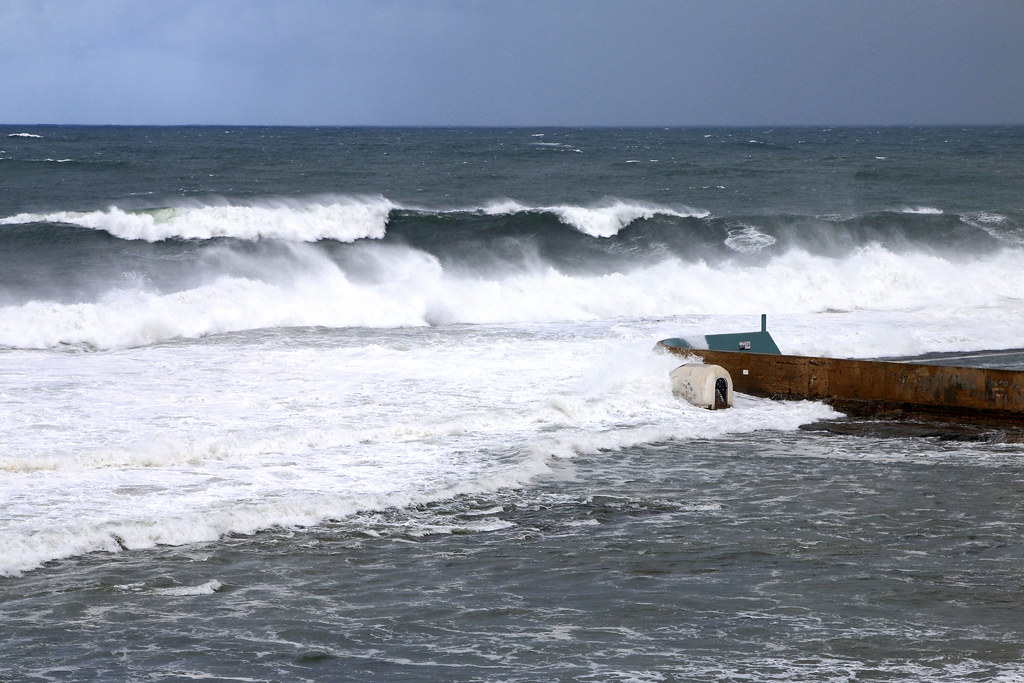 Newcastle Ocean Baths during an east coast low EOS3 6552 7… Tim J