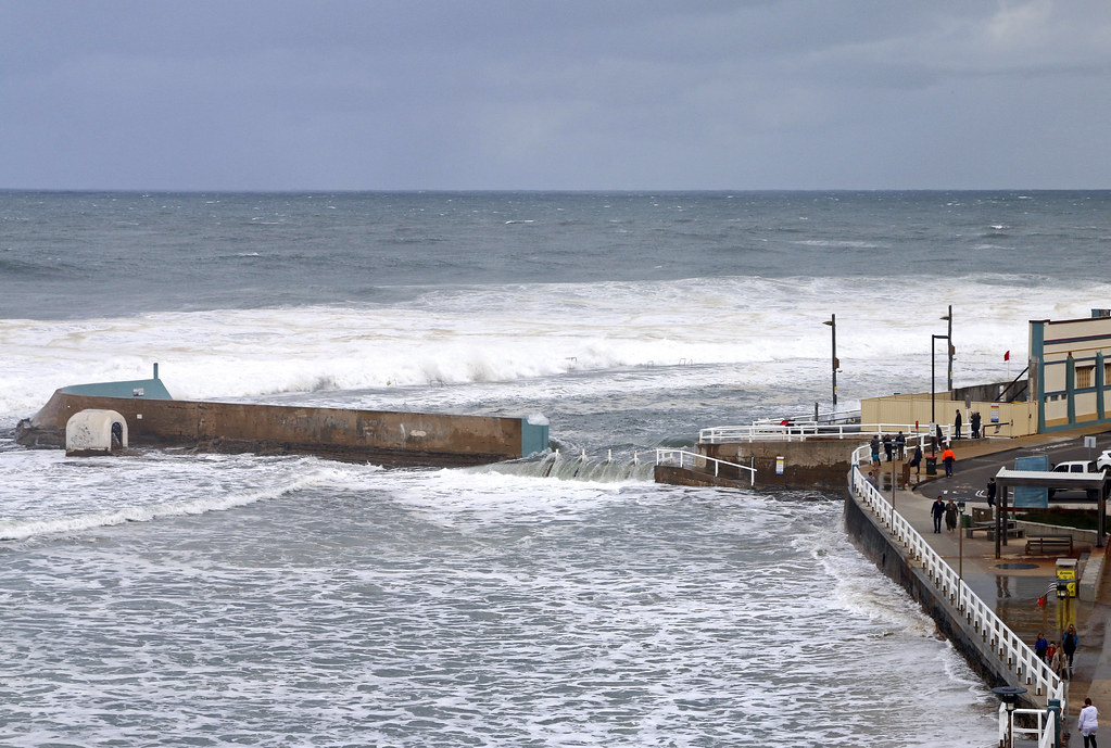 Newcastle Ocean Baths during an east coast low EOS3 6559 7… Tim J