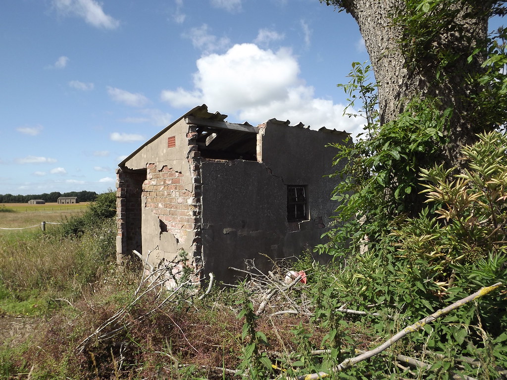 RAF Dalton Derelict building at RAF Dalton, more buildings… Flickr