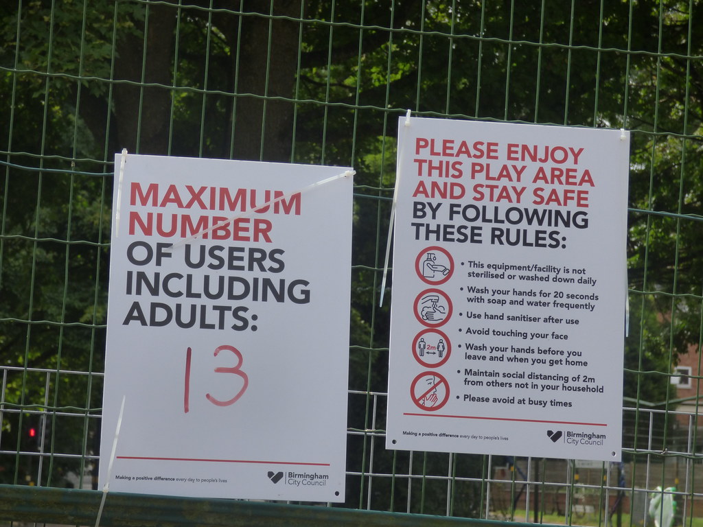 Albert Road Play Park, Kings Heath sign Maximum number of users 13