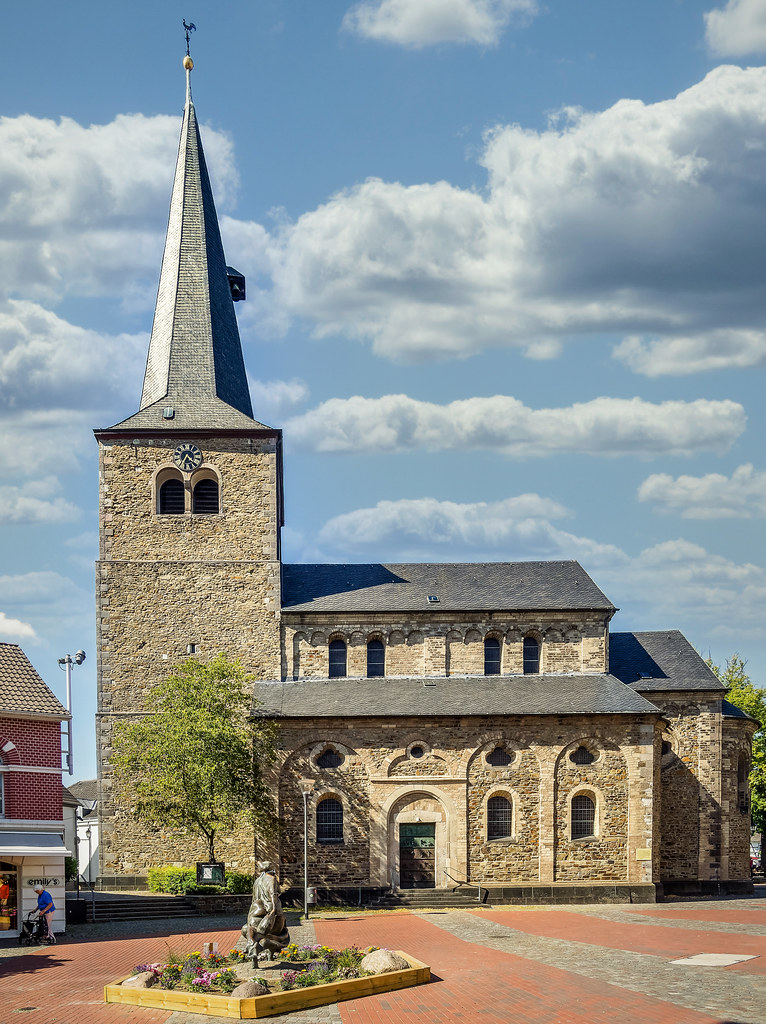 Hilden ReformationsKirche Hilden / NRW / Germany Hilden… Flickr