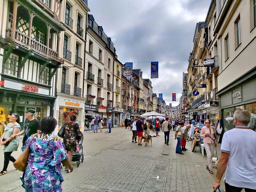 37 Normandie Juillet 2020 Dieppe, Grande rue Pascal POGGI Flickr