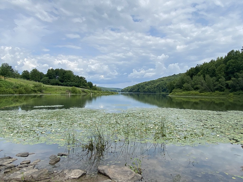 Prompton Lake A view of Prompton Lake from the dam in Prom… Flickr