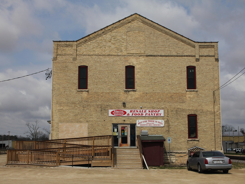 Wisconsin Cooperative Tobacco Growers Warehouse Edgerton… Flickr