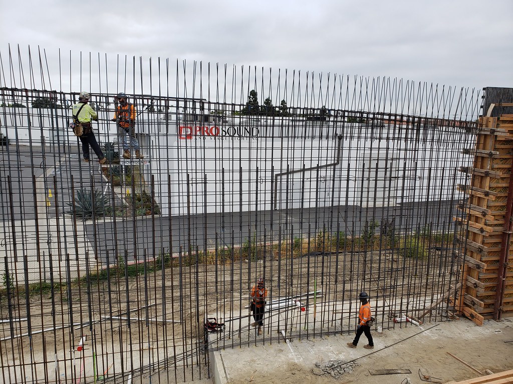 200630_STR_DA_01_RW948 Placing Rebar CMC I405 Flickr