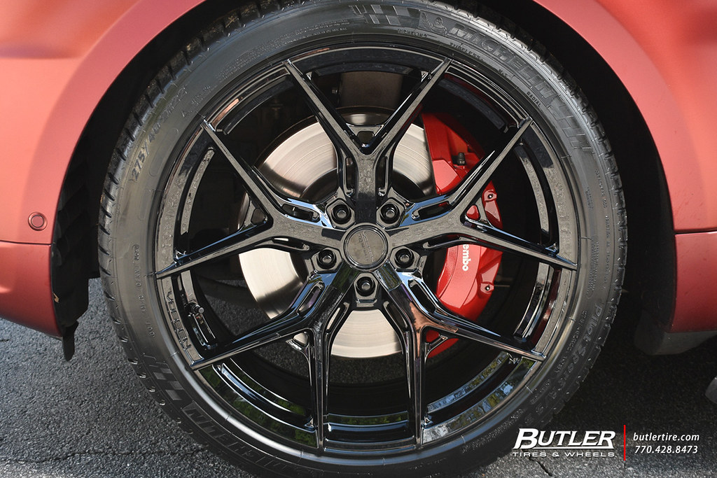 Range Rover with 22in Vossen HF5 Wheels and Michelin Pilot Sport AS3 Plus Tires a photo on