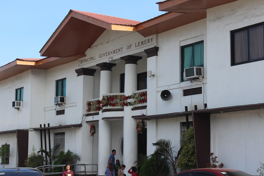 MUNICIPAL HALL - a photo on Flickriver