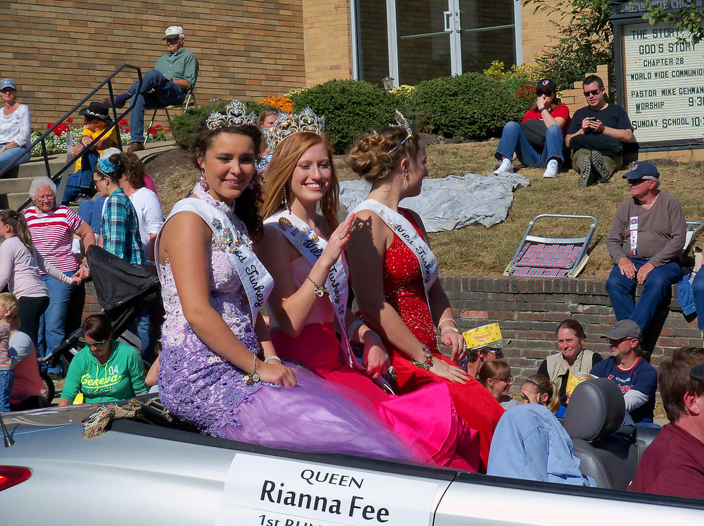 OH Sugarcreek Ohio Swiss Festival Parade 26 Parade at th… Flickr