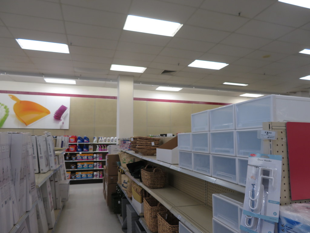 Big W Tea Tree Plaza (Modbury) during renovations This sto… Flickr