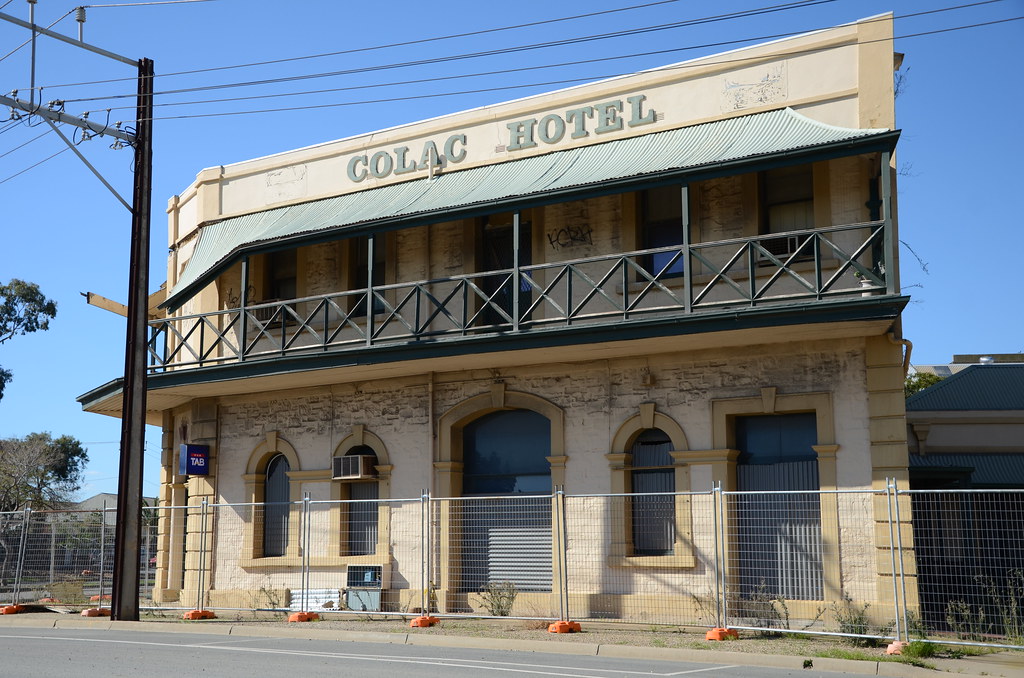 DSC_1395 Colac Hotel, 1 Santo Parade, Port Adelaide, South… Flickr