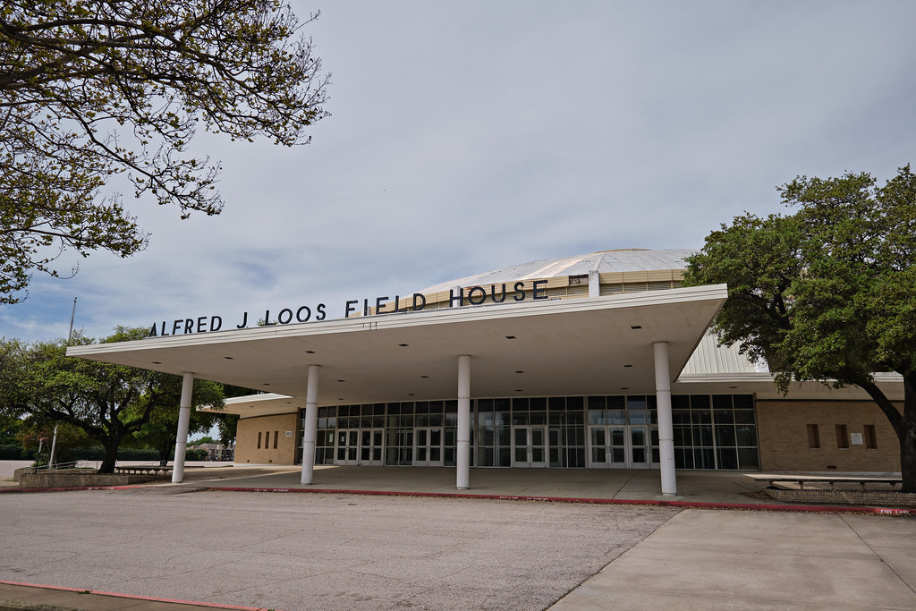 Loos Field House dallas_isd Flickr
