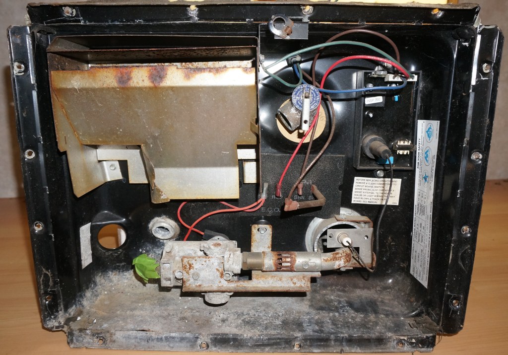 Hot water heater electrical element Sunline Coach Owner's Club