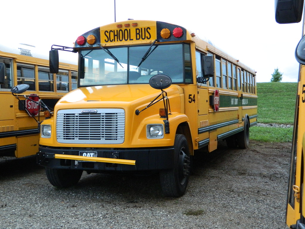 Hart County Schools 54 Bus lot Munfordville, KY. Flickr