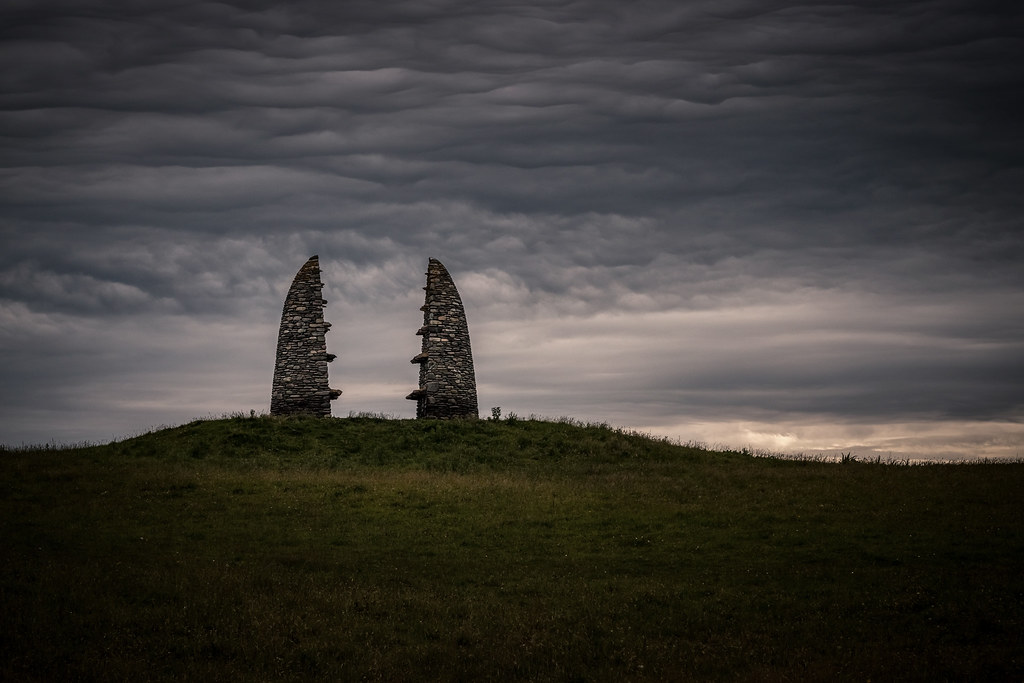 Dune Aiginis Farm Raiders Monument Isle of Lewis en.wikipe… Flickr