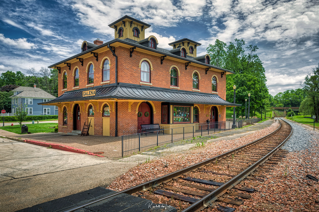 Illinois Central Railroad Depot, Galena, Illinois a photo on Flickriver